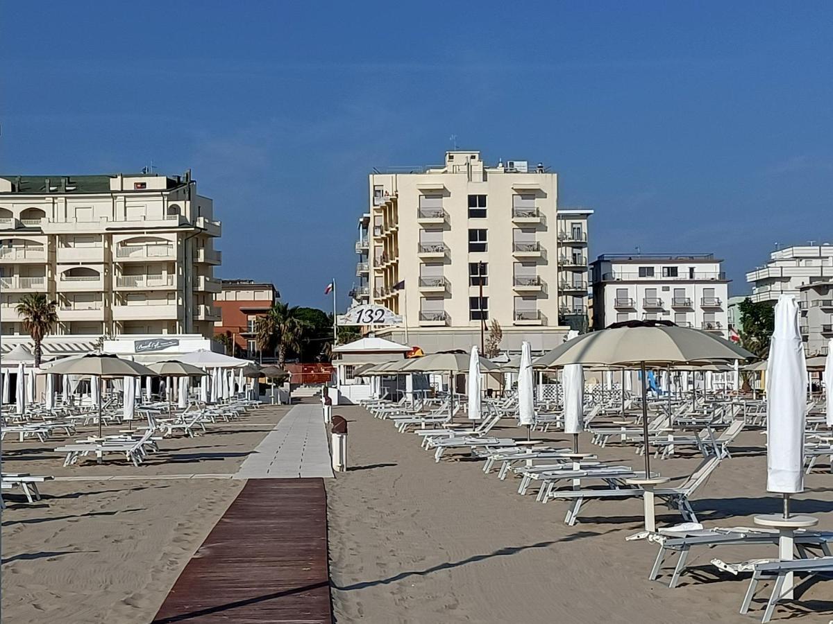 Hotel Bed & Book Rimini Luaran gambar