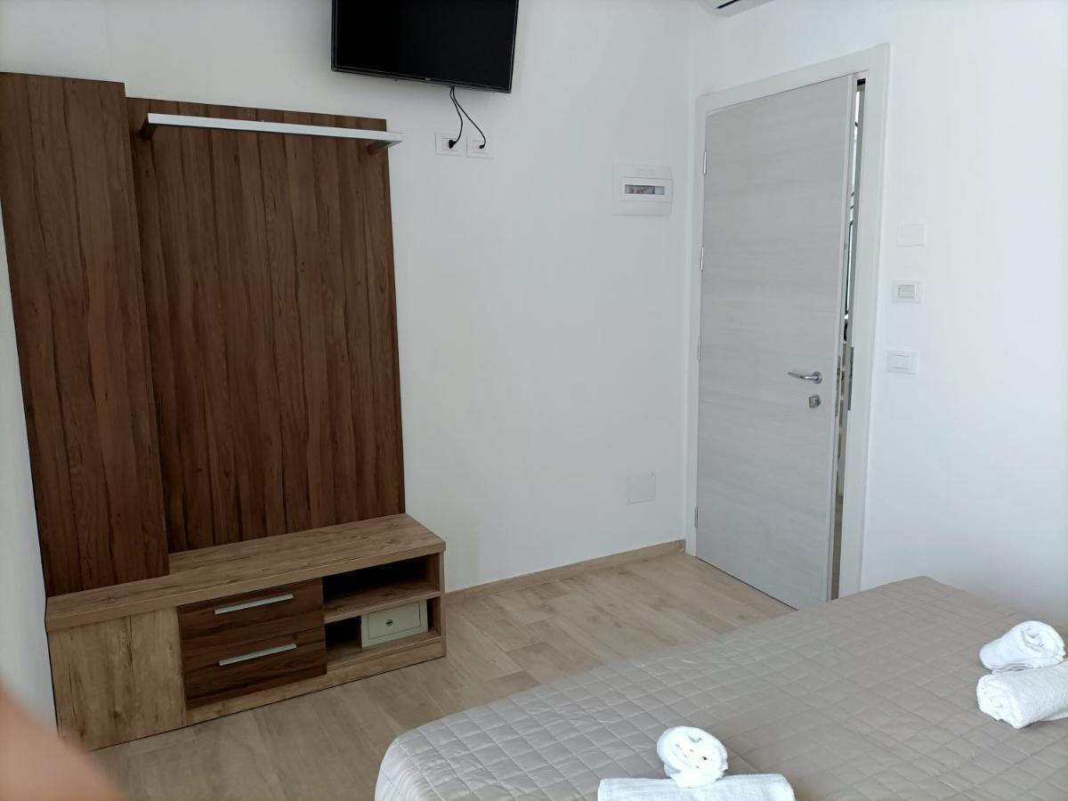 Hotel Bed & Book Rimini Luaran gambar