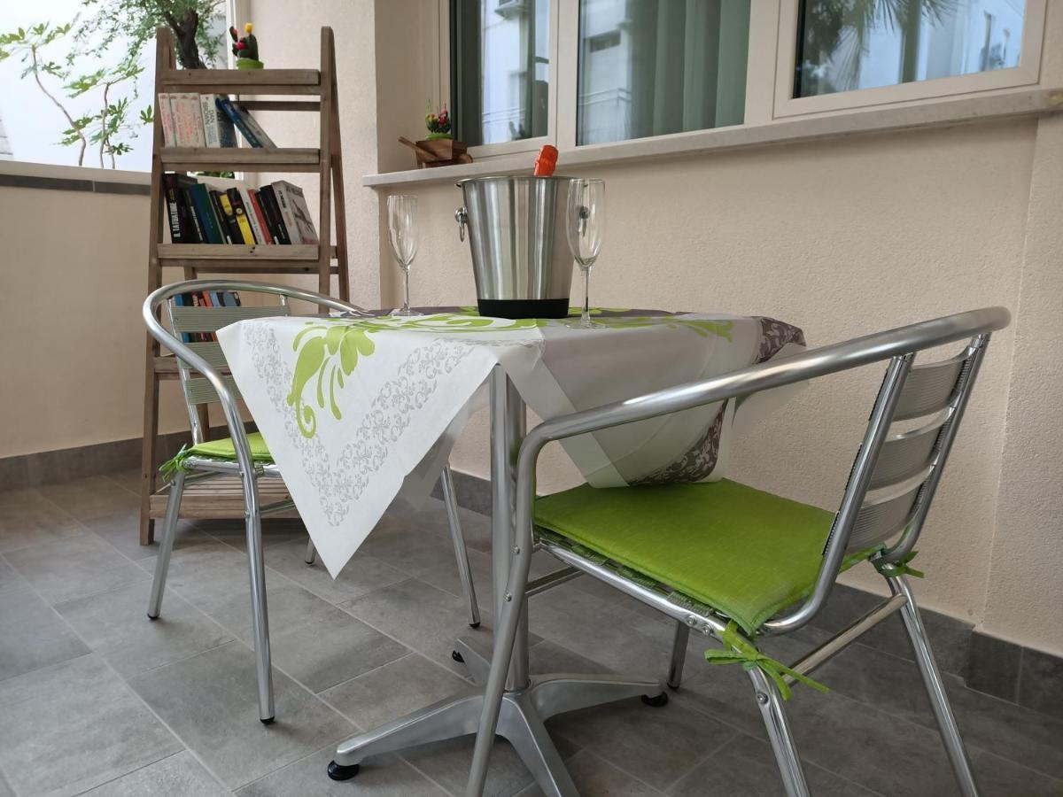 Hotel Bed & Book Rimini Luaran gambar
