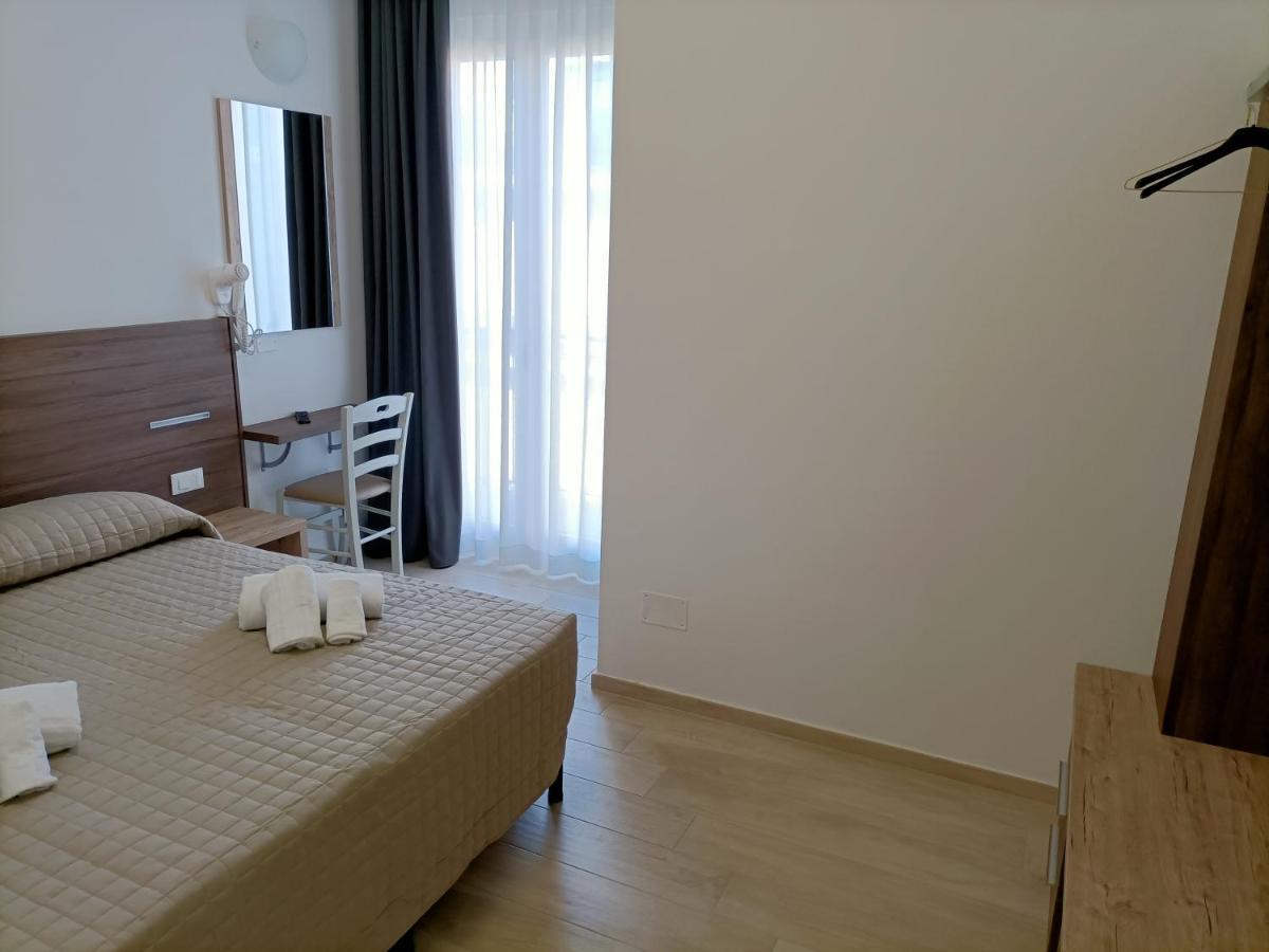 Hotel Bed & Book Rimini Luaran gambar