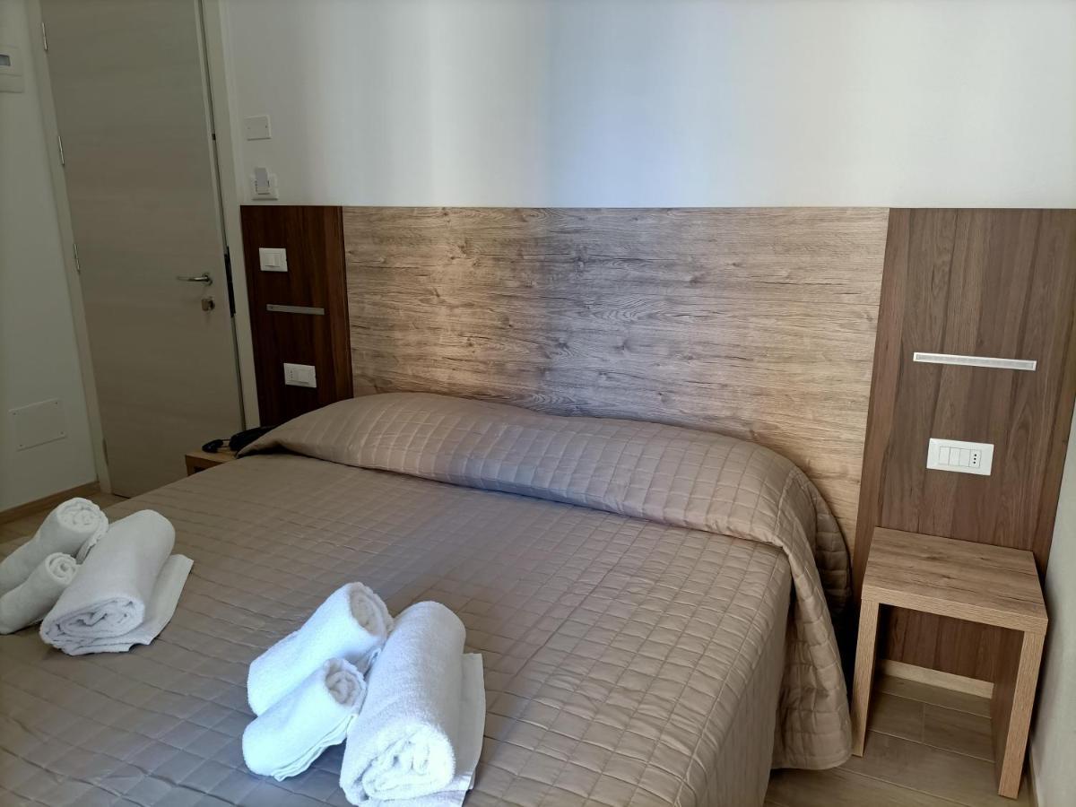 Hotel Bed & Book Rimini Luaran gambar