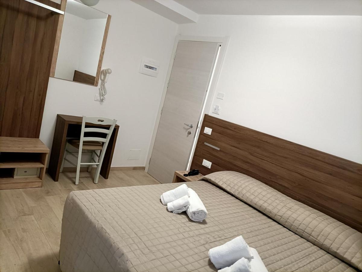 Hotel Bed & Book Rimini Luaran gambar