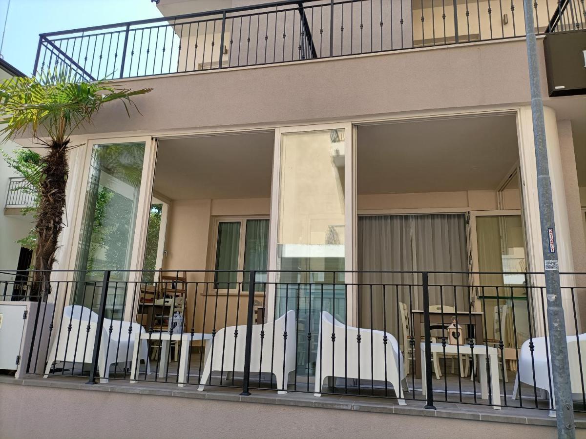 Hotel Bed & Book Rimini Luaran gambar