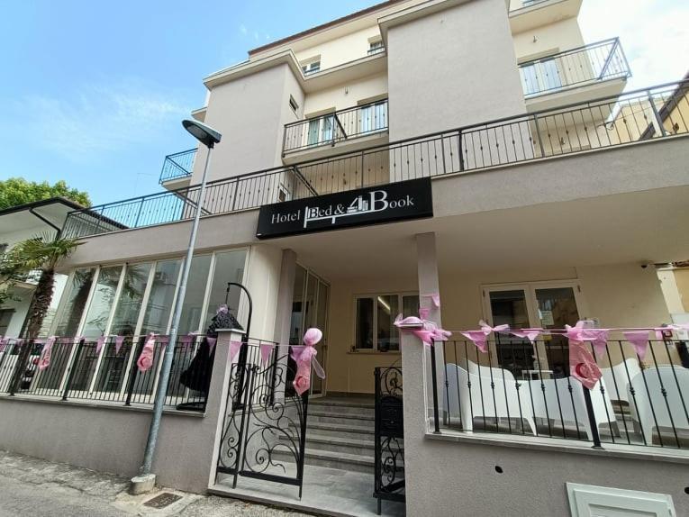 Hotel Bed & Book Rimini Luaran gambar